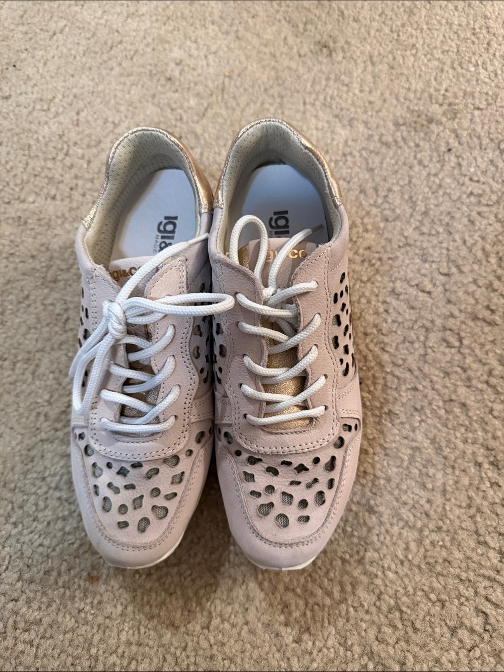 Igual & COWomen's Blush Suede Perforated Lace-Up Sneakers